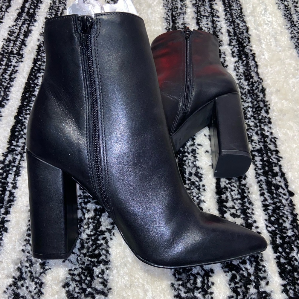 Steve Madden Noticed Black Leather 10